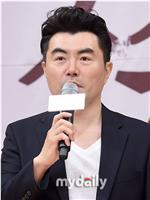 李明宇